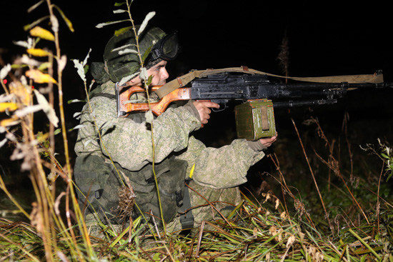 Более 800 военнослужащих и около 400 единиц ВВСТ приняло участие в тактическом учении парашютно-десантного батальона и подразделений обеспечения Ивановского гвардейского соединения ВДВ